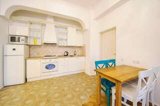 Апартаменты DayFlat Apartments Khreschatyk Киев Апартаменты с 2 спальнями - ул. Крещатик, 27-3