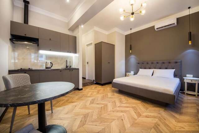 Апартаменты DayFlat Apartments Khreschatyk Киев-13