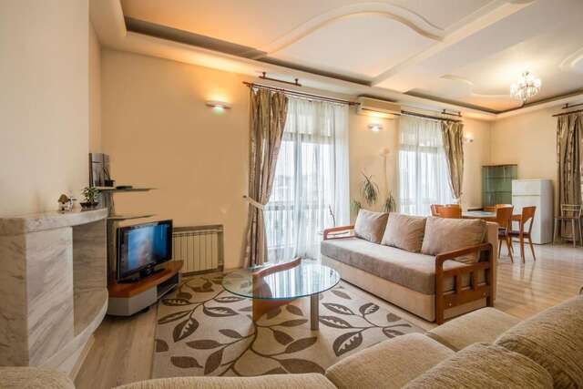 Апартаменты DayFlat Apartments Khreschatyk Киев-35