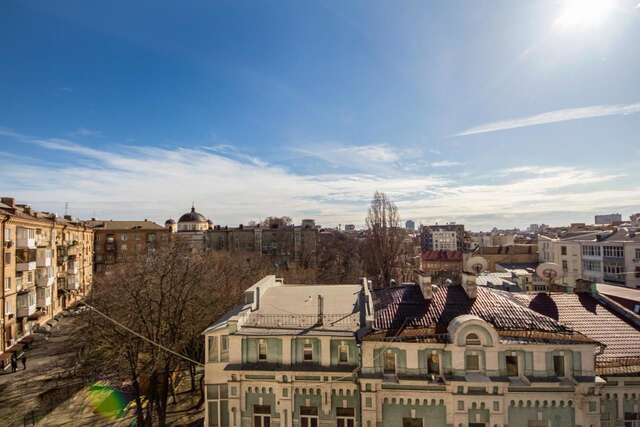 Апартаменты DayFlat Apartments Khreschatyk Киев-44