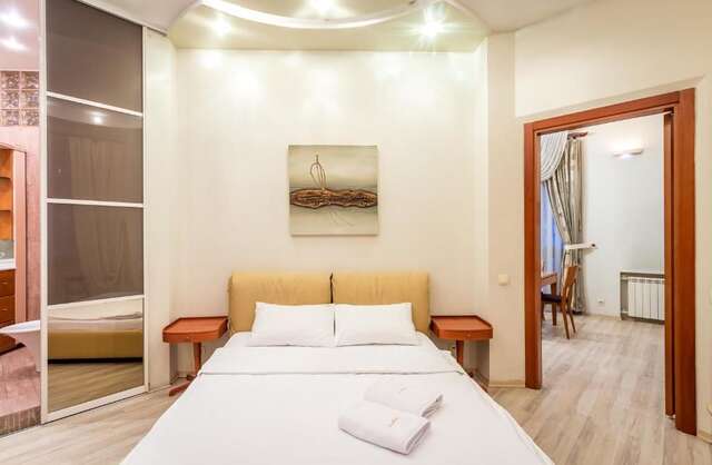 Апартаменты DayFlat Apartments Khreschatyk Киев-49