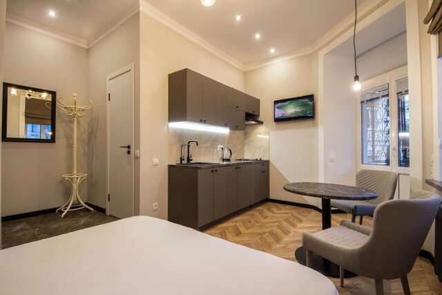 Апартаменты DayFlat Apartments Khreschatyk Киев-7