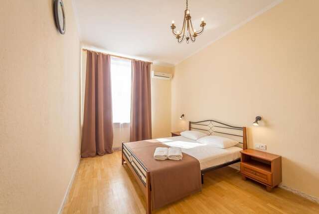 Апартаменты DayFlat Apartments Khreschatyk Киев-11